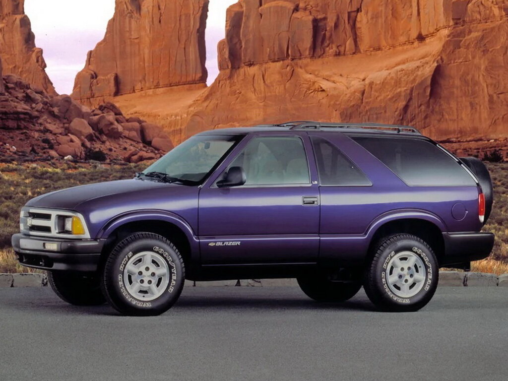 Chevrolet Blazer S-10 2 поколение, джип/suv 3 дв. (04.1994 - 06.1997)